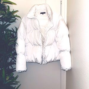 White puffer jacket never used cropped
